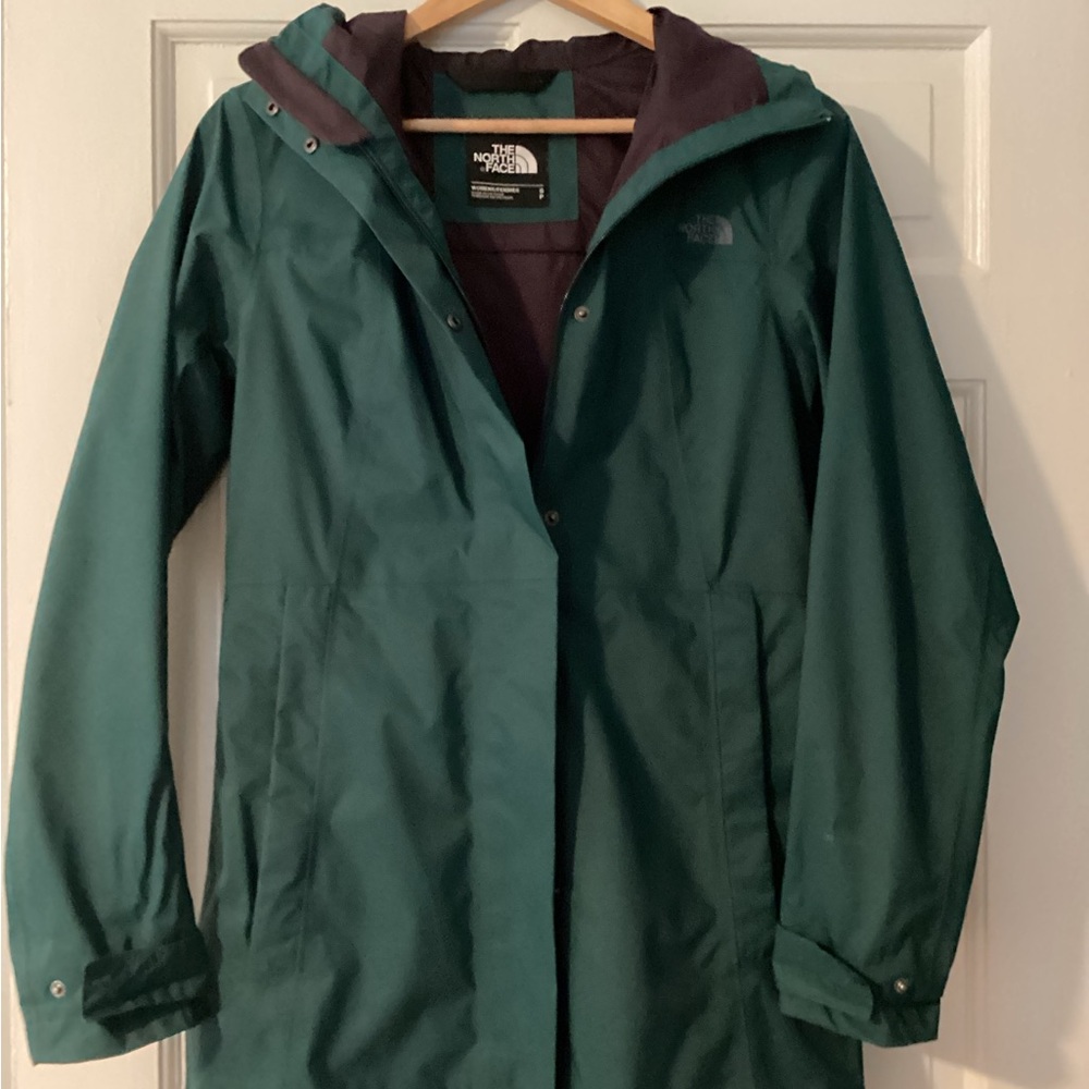 The North Face Women's Antora Rain Parka Forest Green